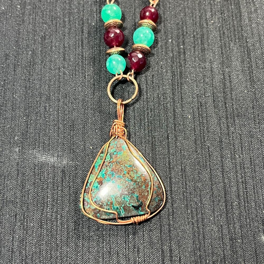 Chrysocolla Triangle 1 1/4" Cabochon Copper Wrapped Carnelian Agate Necklace 20" - Picture 3 of 5